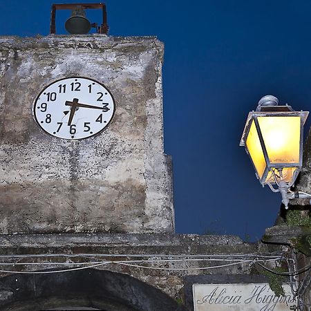 Castello Di Casapozzano Bed & Breakfast Aversa Exterior photo